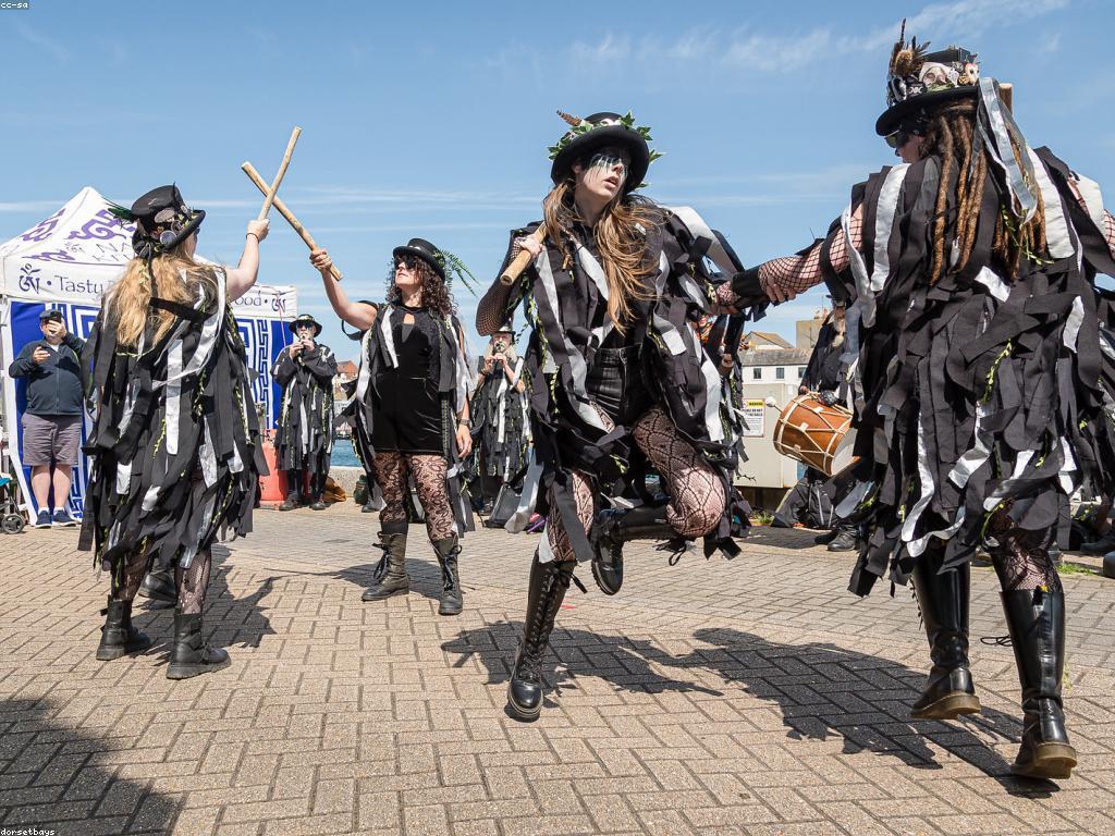 គ្រាប់ស្លុតថ្មី: វិធីសាស្រ្តថ្មីសម្រាប់ការអភិវឌ្ឍន៍វប្បធម៌ខ្មែរ