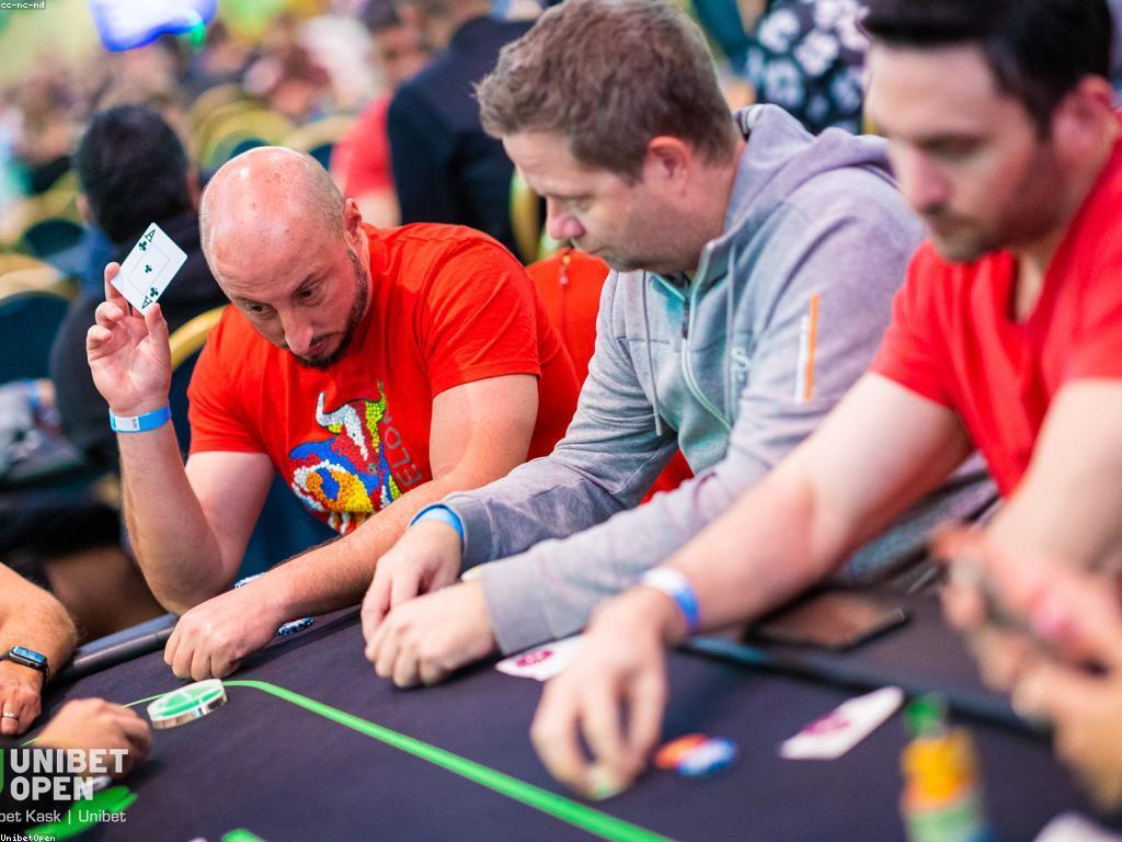 គេហទំព័រកាស៊ីណូ: ព័ត៌មាន និងការបម្រើសេវាកម្មដ៏អស្ចារ្យ